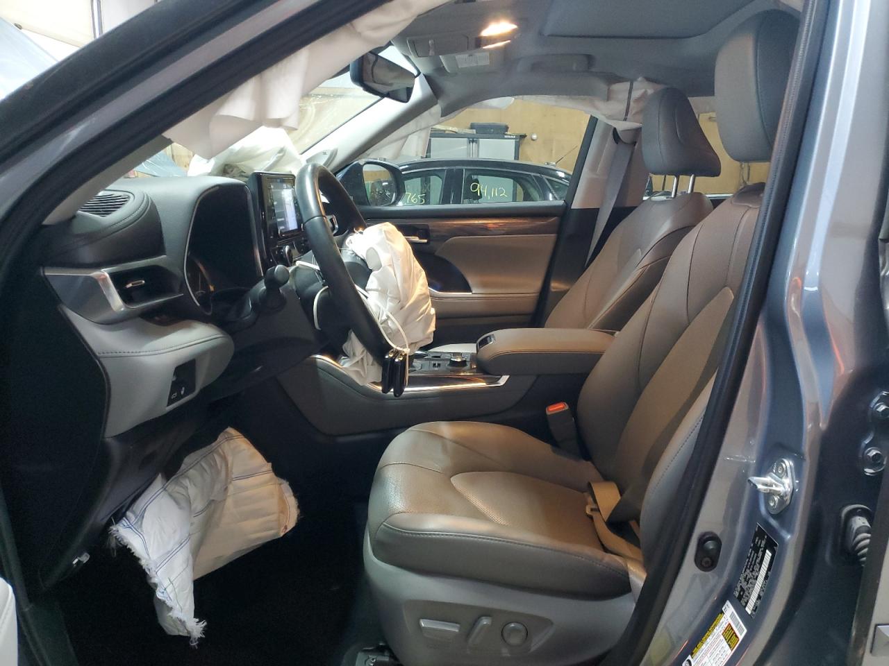 2022 TOYOTA HIGHLANDER LIMITED photo 19