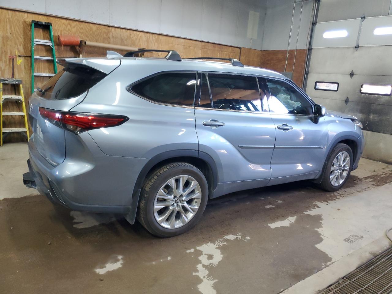 2022 TOYOTA HIGHLANDER LIMITED photo 7