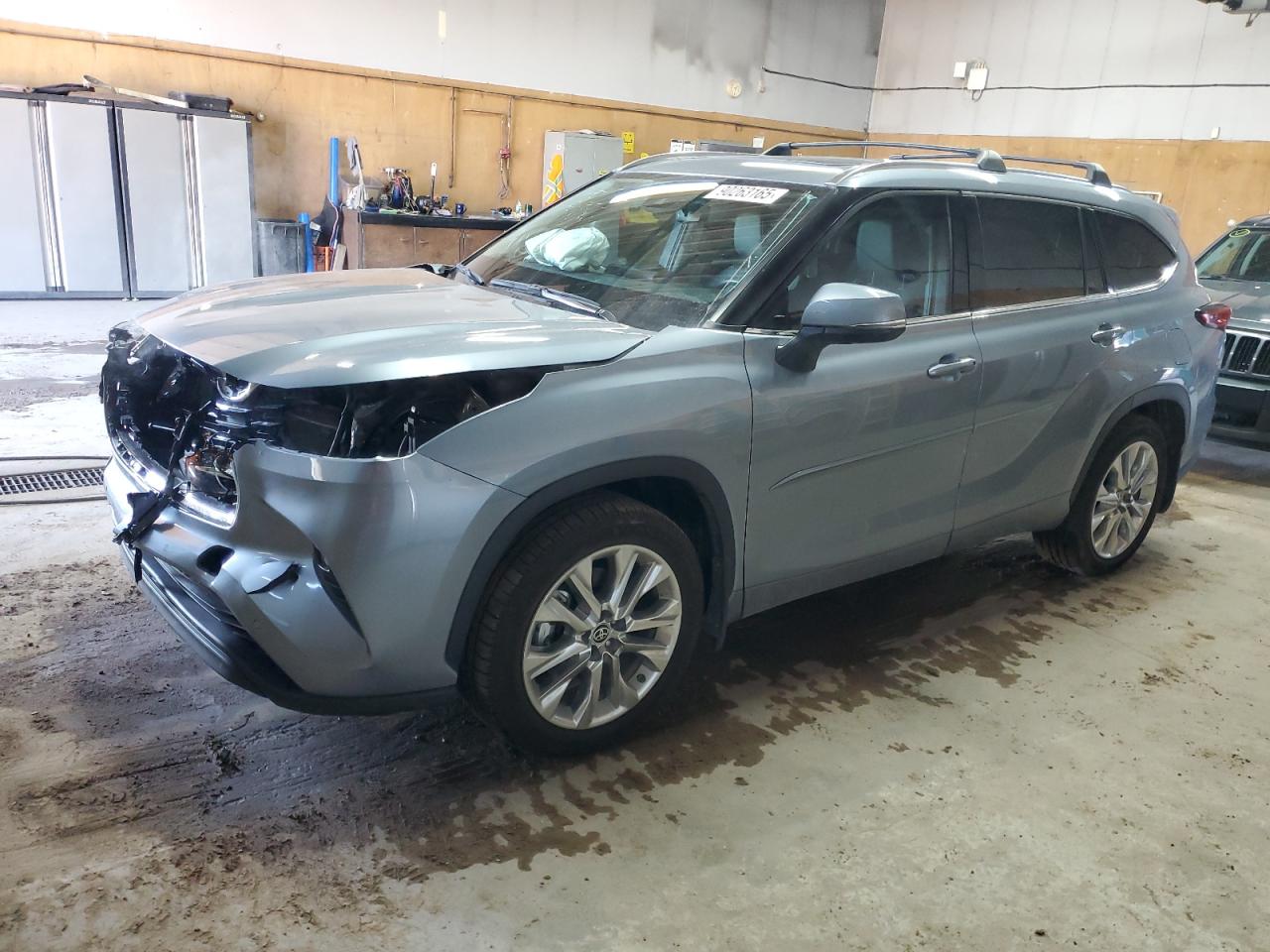 2022 TOYOTA HIGHLANDER