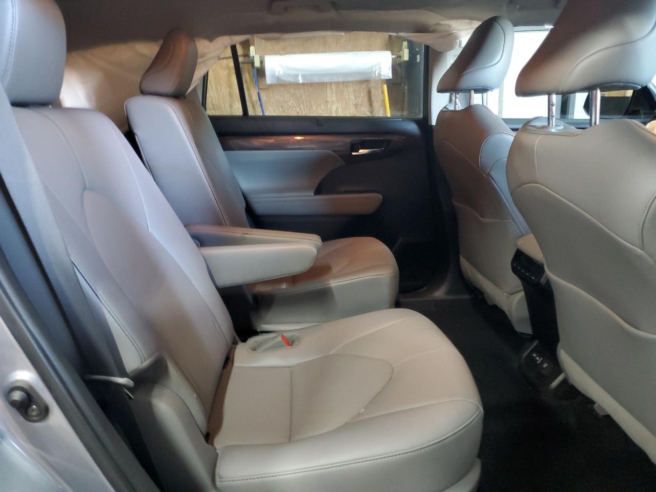 2022 TOYOTA HIGHLANDER LIMITED photo 31