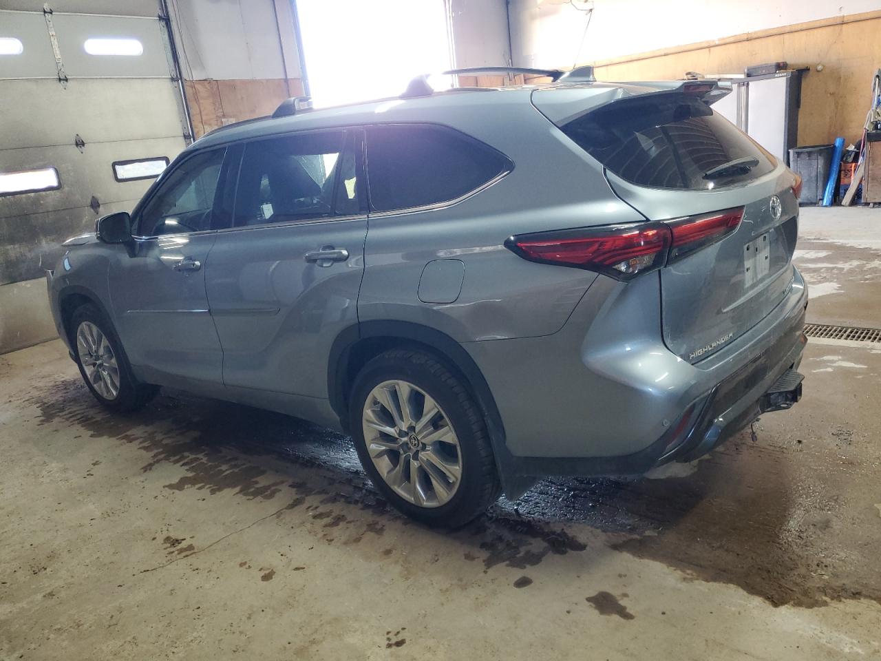 2022 TOYOTA HIGHLANDER LIMITED photo 4