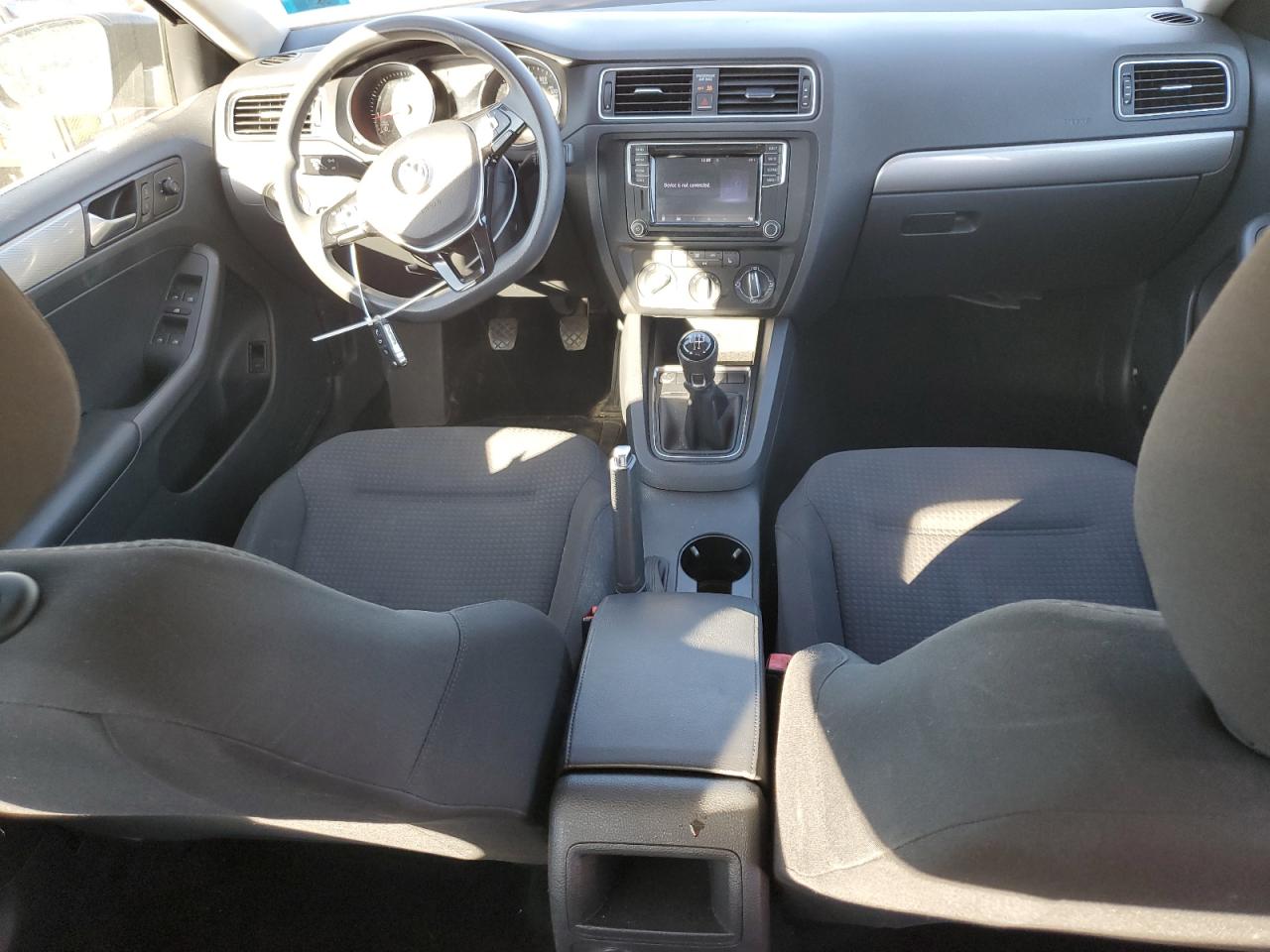 2016 VOLKSWAGEN JETTA SE photo 8