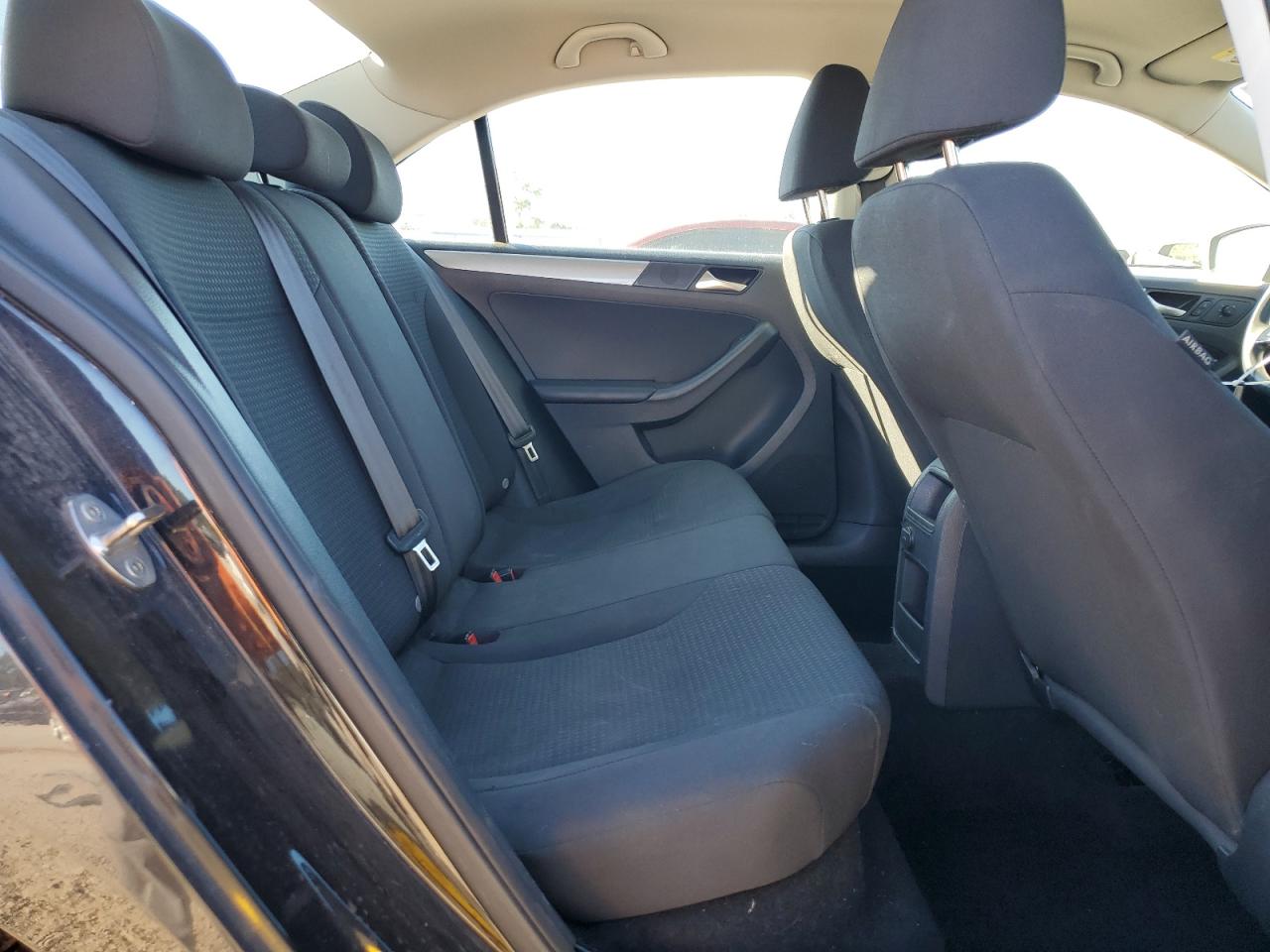 2016 VOLKSWAGEN JETTA SE photo 10