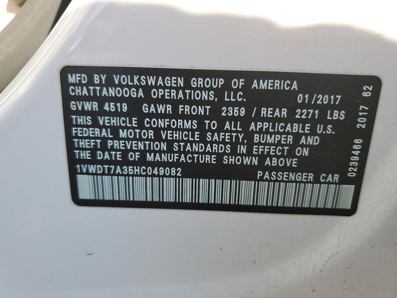 2017 VOLKSWAGEN PASSAT R-LINE photo 34