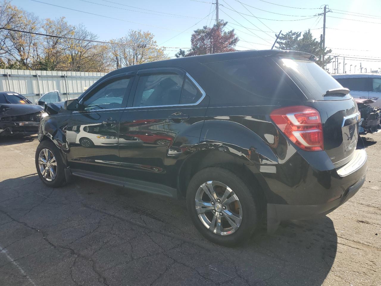 2016 CHEVROLET EQUINOX LS photo 2