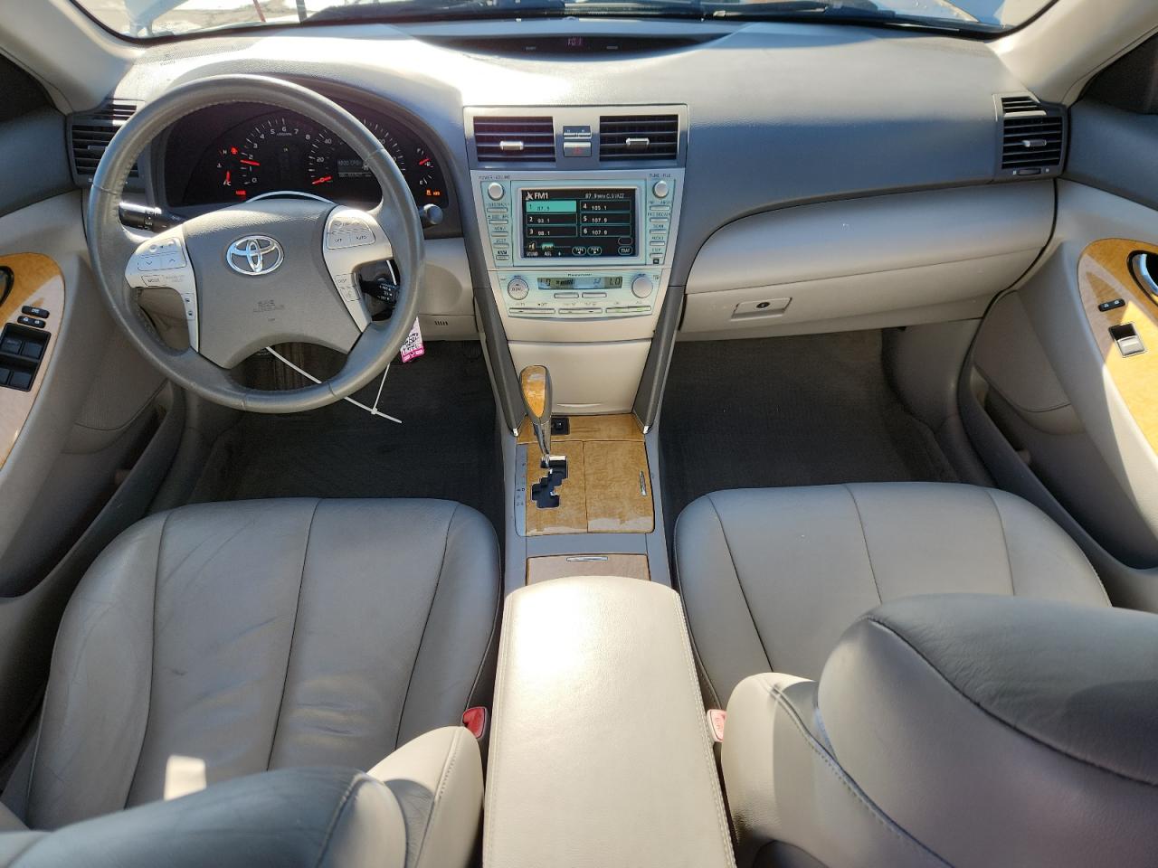 2007 TOYOTA CAMRY XLE photo 8