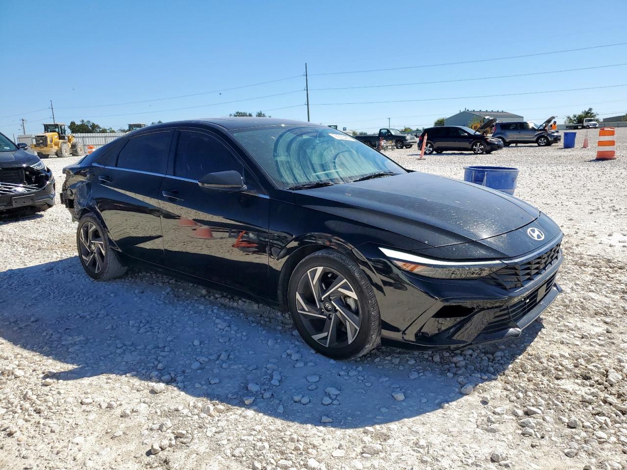 2024 HYUNDAI ELANTRA SEL photo 4