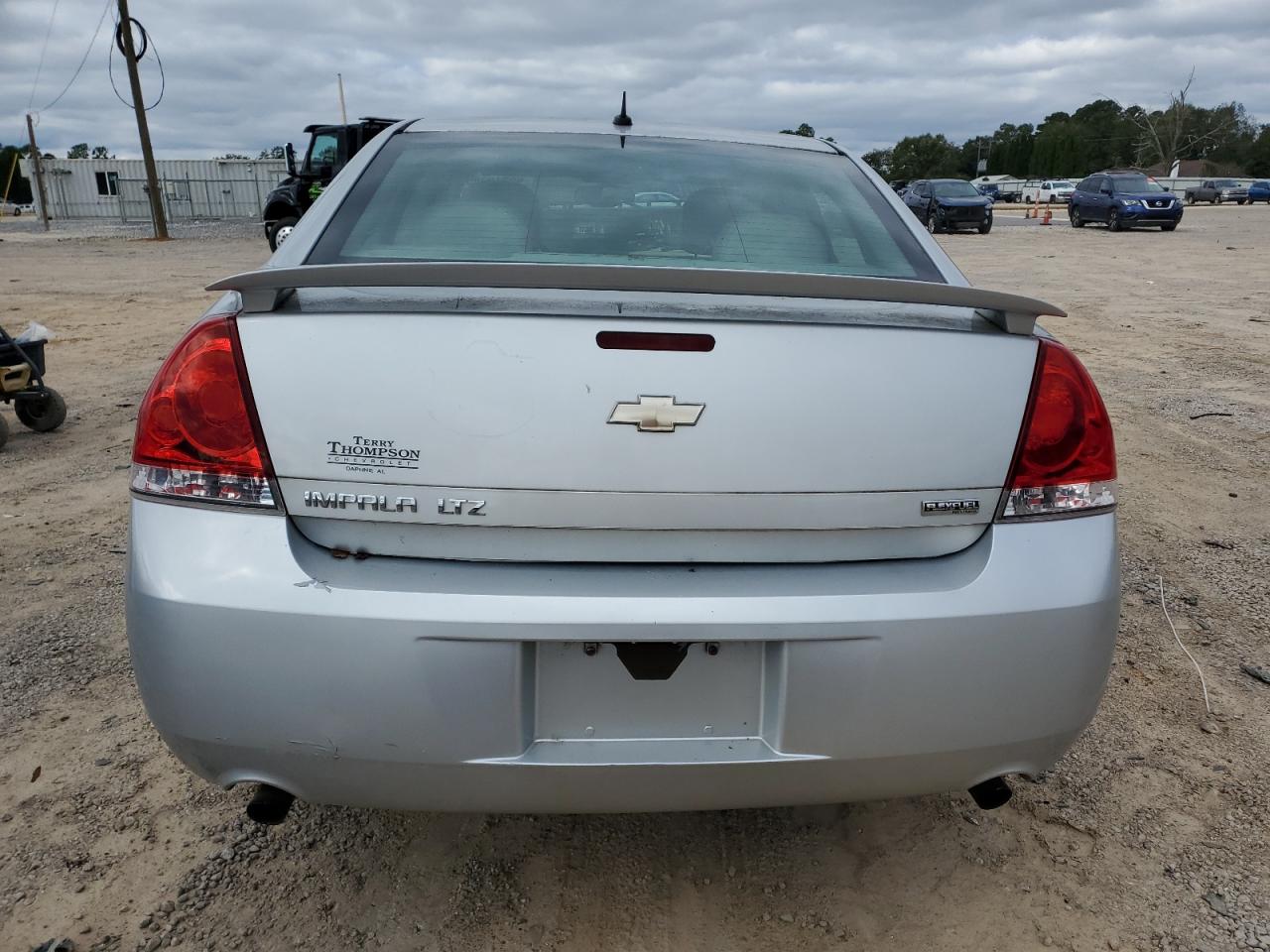 2012 CHEVROLET IMPALA LTZ photo 6