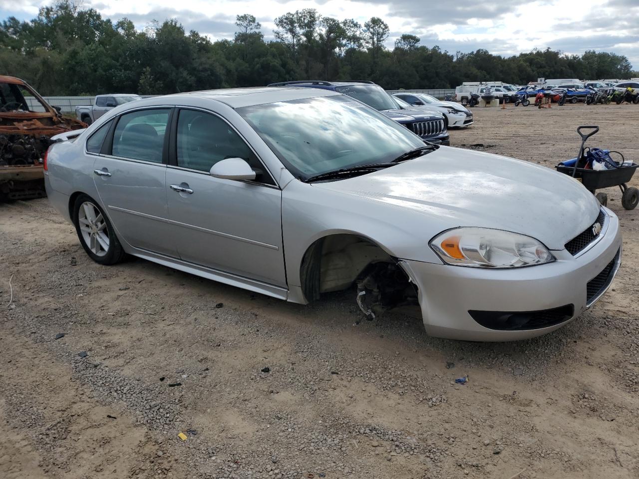 2012 CHEVROLET IMPALA LTZ photo 4
