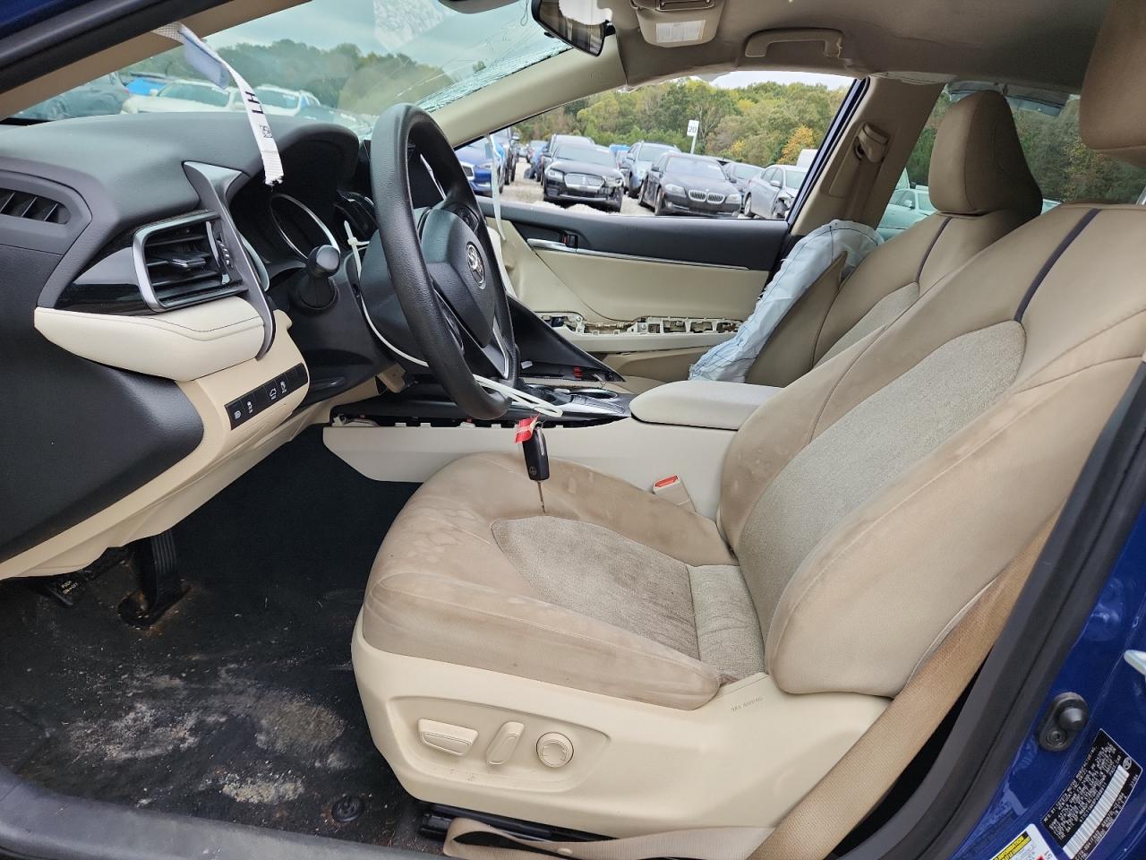 2023 TOYOTA CAMRY LE photo 13