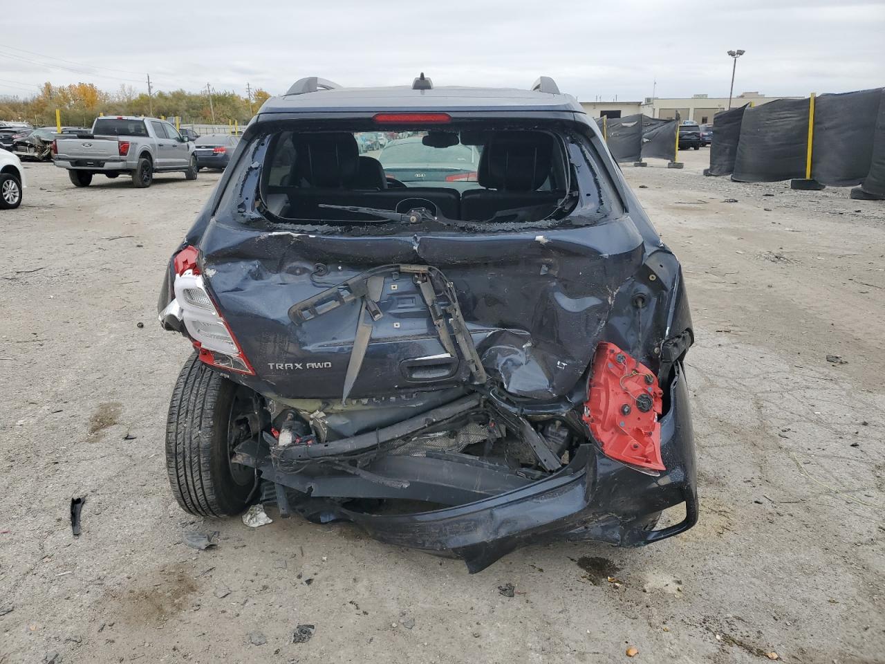 2018 CHEVROLET TRAX 1LT photo 11