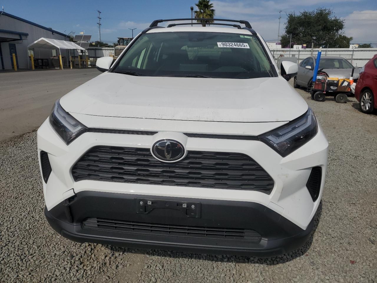 2025 TOYOTA RAV4 XLE photo 5