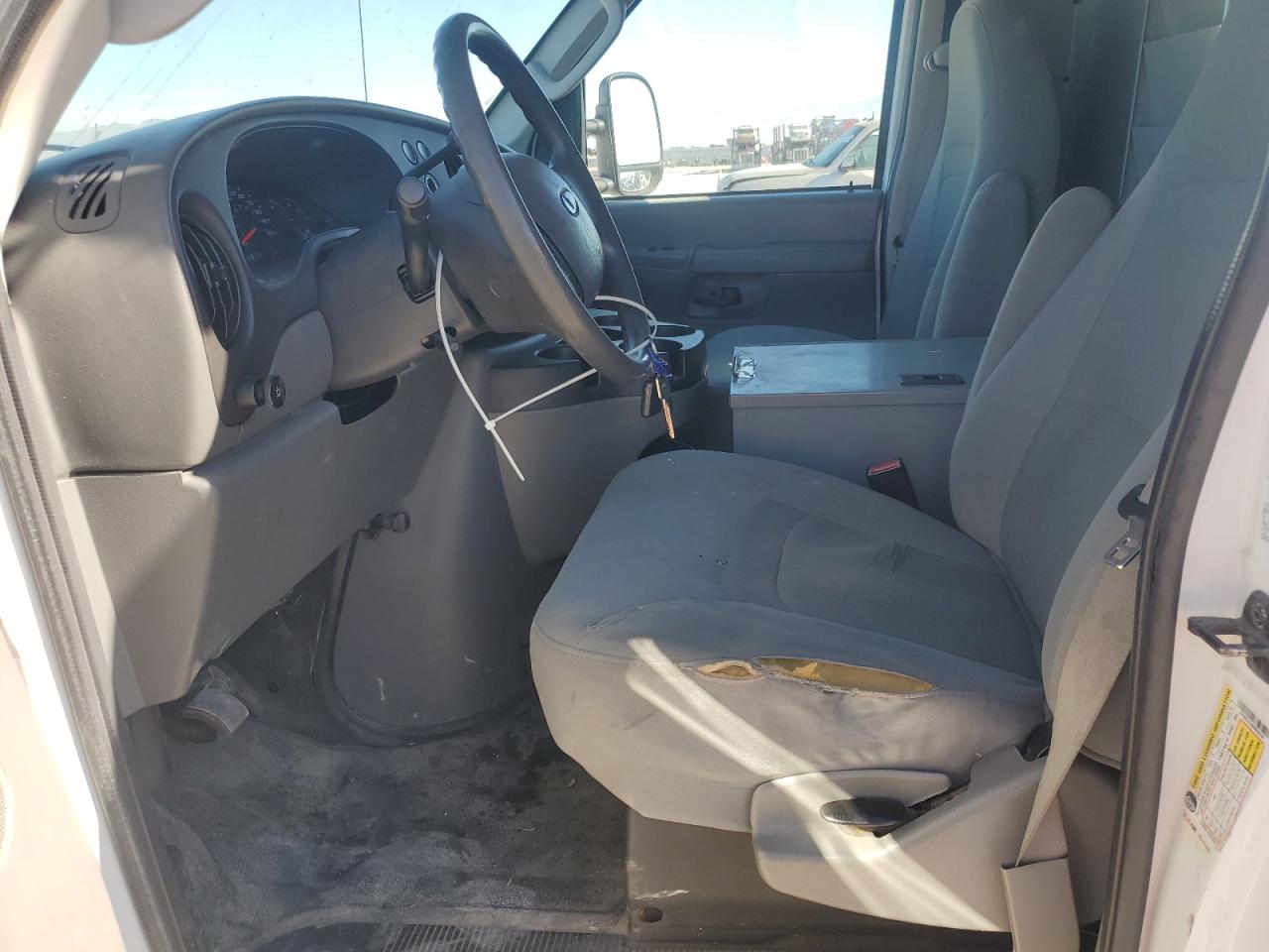 2008 FORD E250 UTILITY / SERVICE VAN photo 7