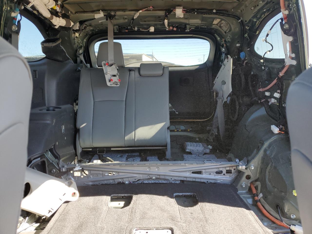 2023 TOYOTA HIGHLANDER HYBRID LIMITED photo 10