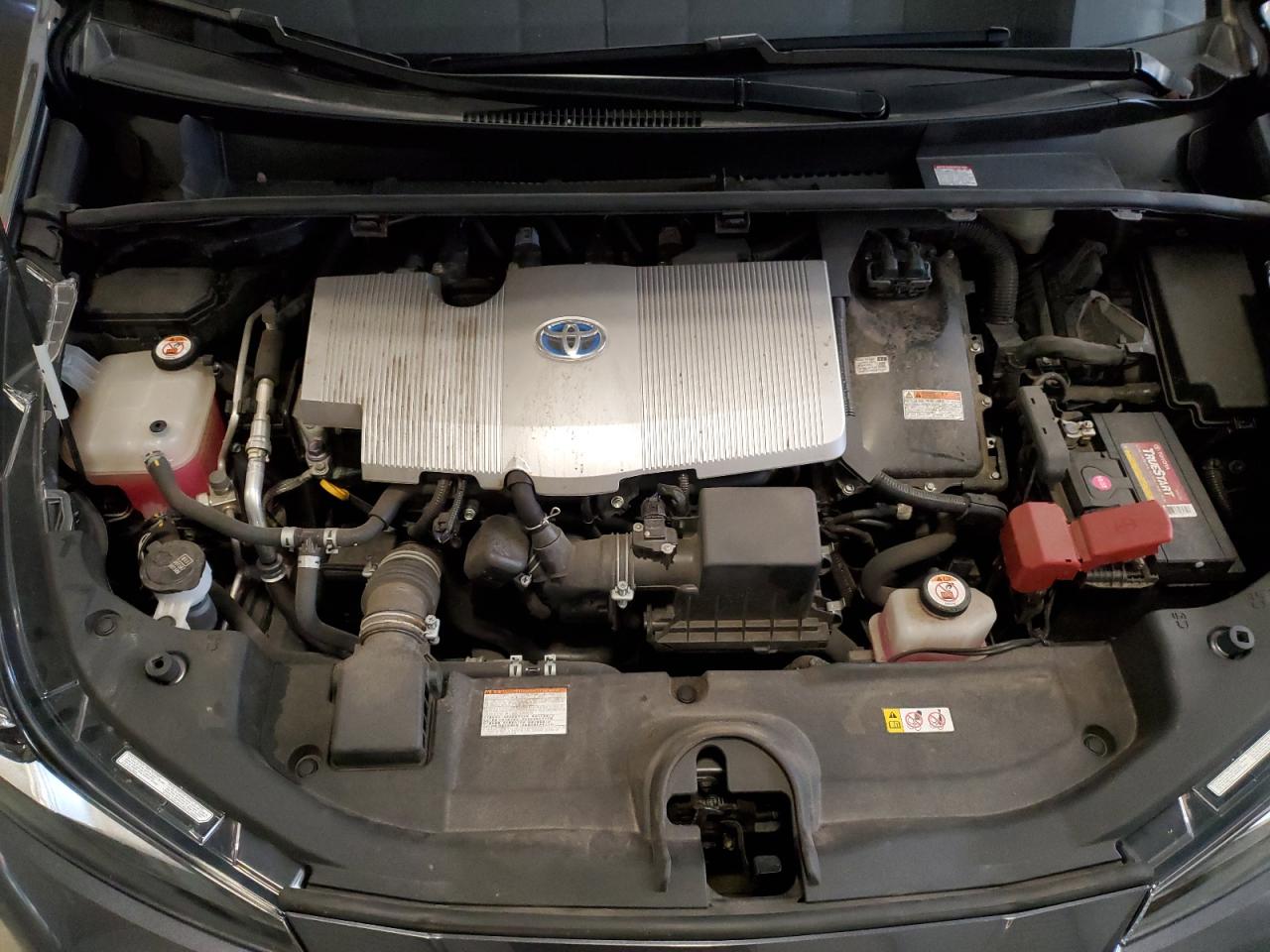 2019 TOYOTA PRIUS photo 11