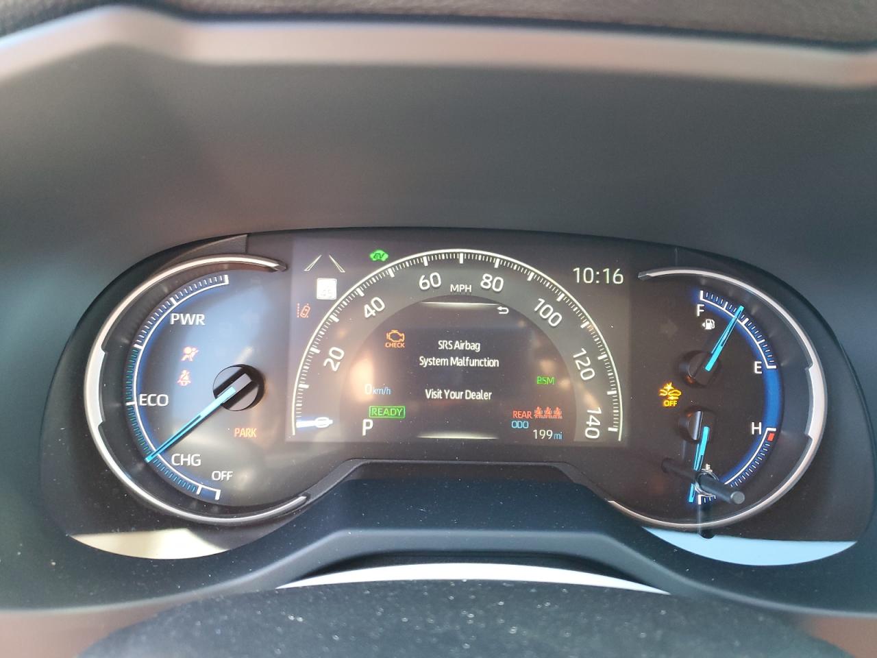 2025 TOYOTA RAV4 XLE photo 17