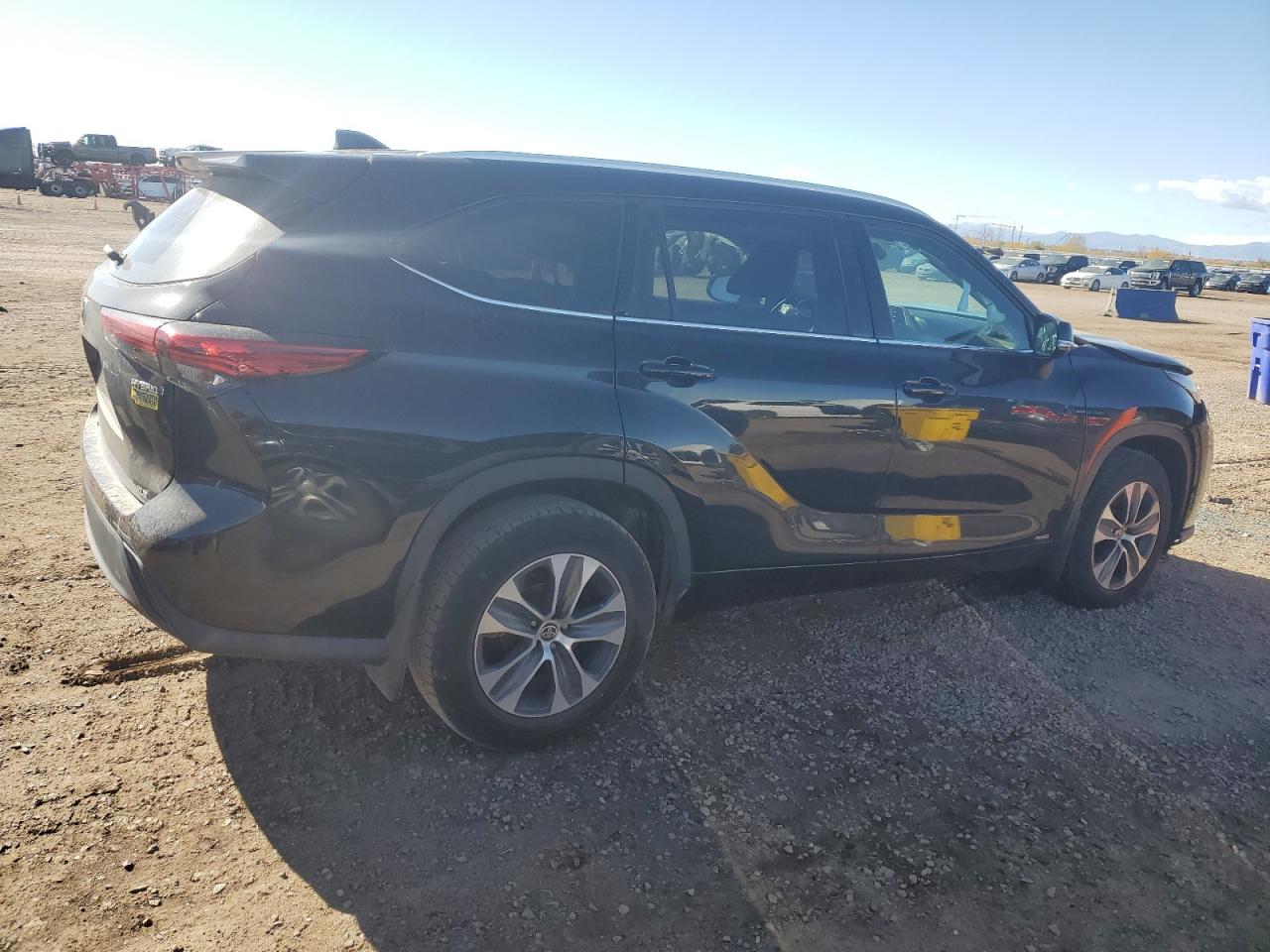 2022 TOYOTA HIGHLANDER HYBRID XLE photo 3