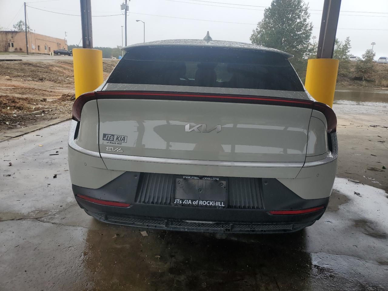 2024 KIA EV6 LIGHT photo 6