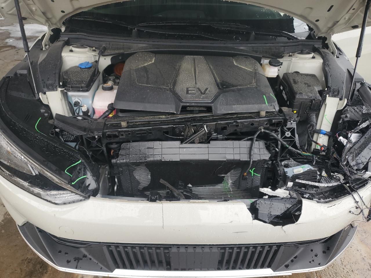 2024 KIA EV6 LIGHT photo 12