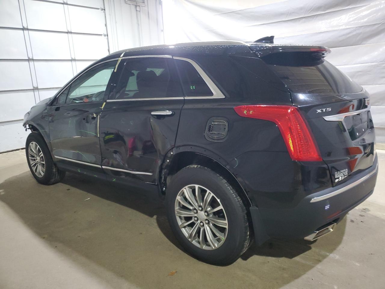 2018 CADILLAC XT5 LUXURY photo 4
