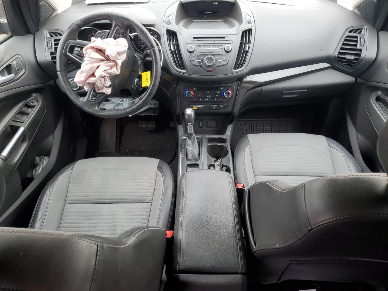 2017 FORD ESCAPE SE photo 15