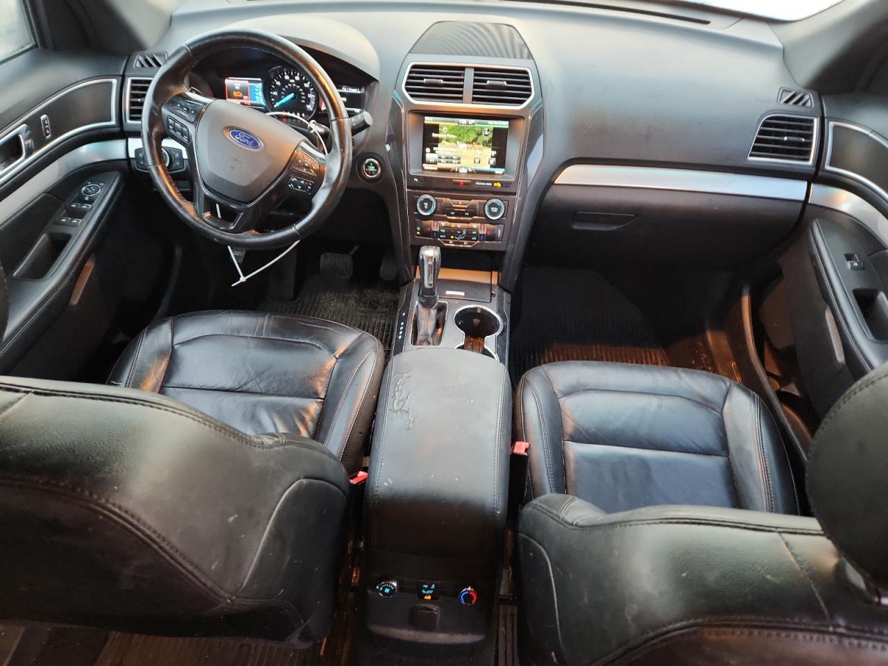 2016 FORD EXPLORER XLT photo 15