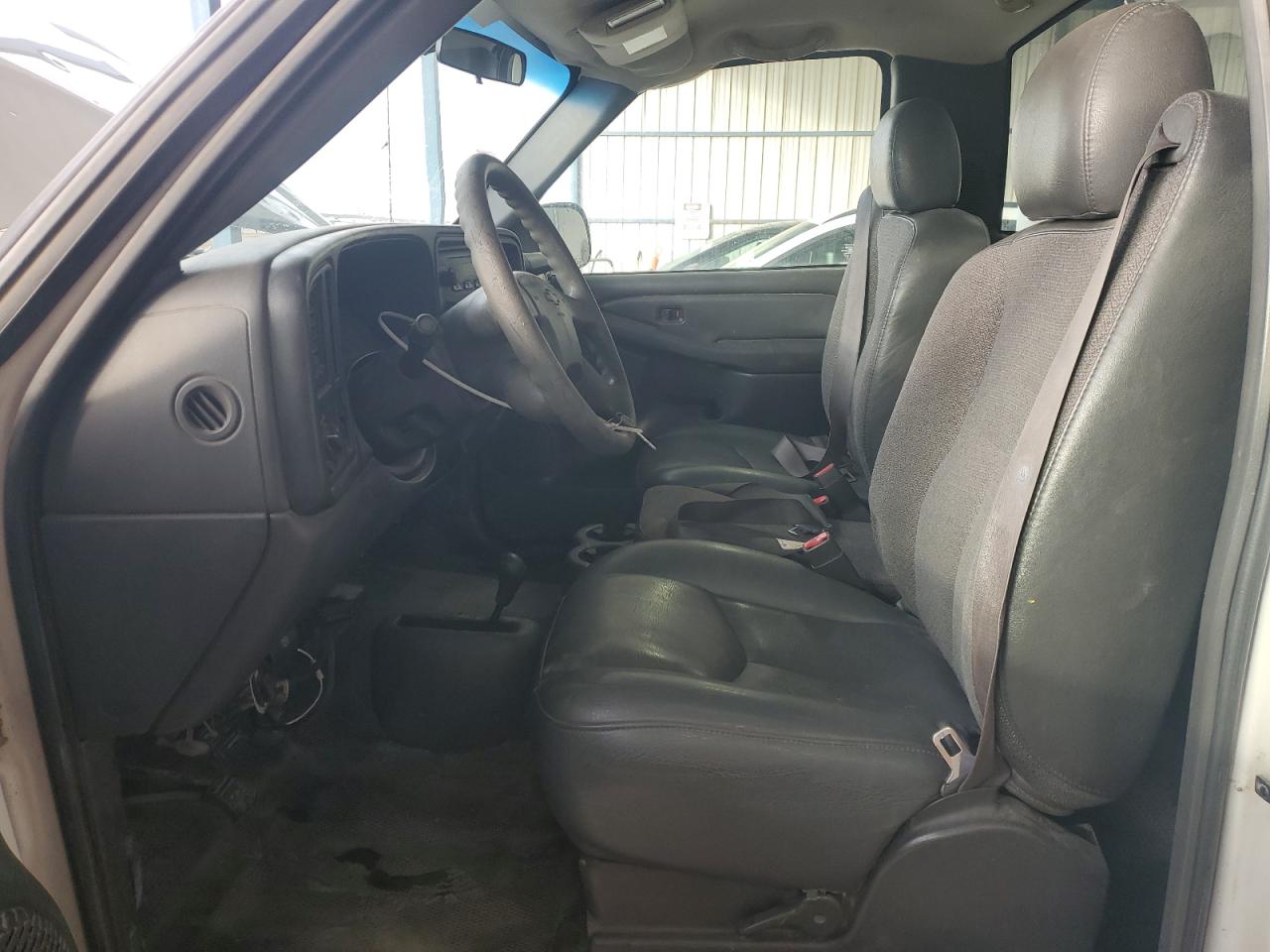 2004 CHEVROLET SILVERADO photo 7