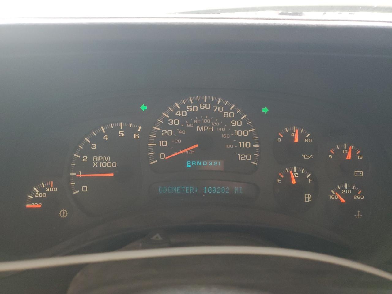 2004 CHEVROLET SILVERADO photo 9