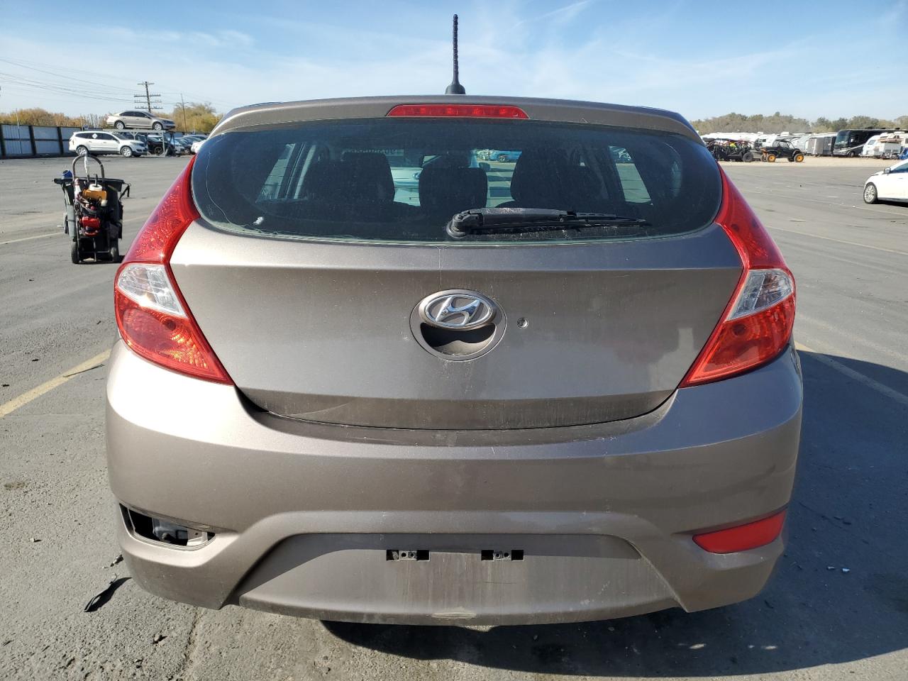 2014 HYUNDAI ACCENT GS photo 6