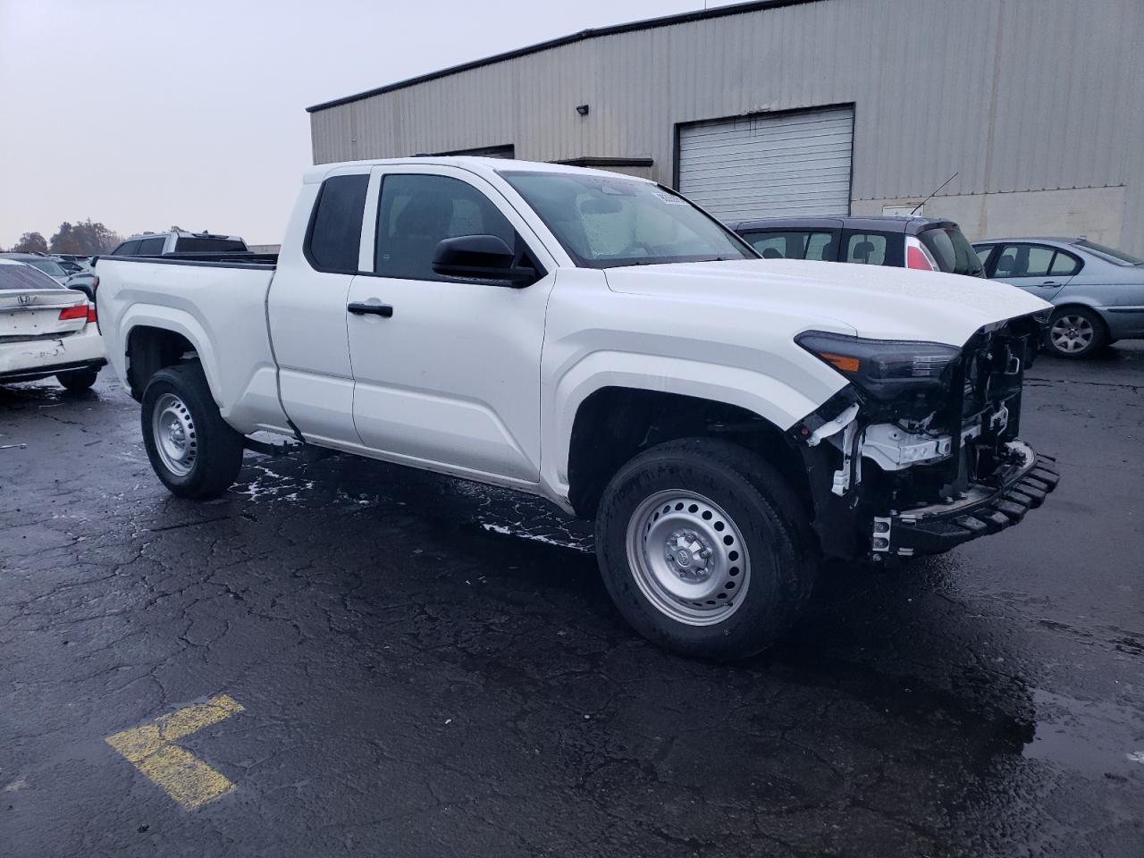 2025 TOYOTA TACOMA XTRACAB photo 4