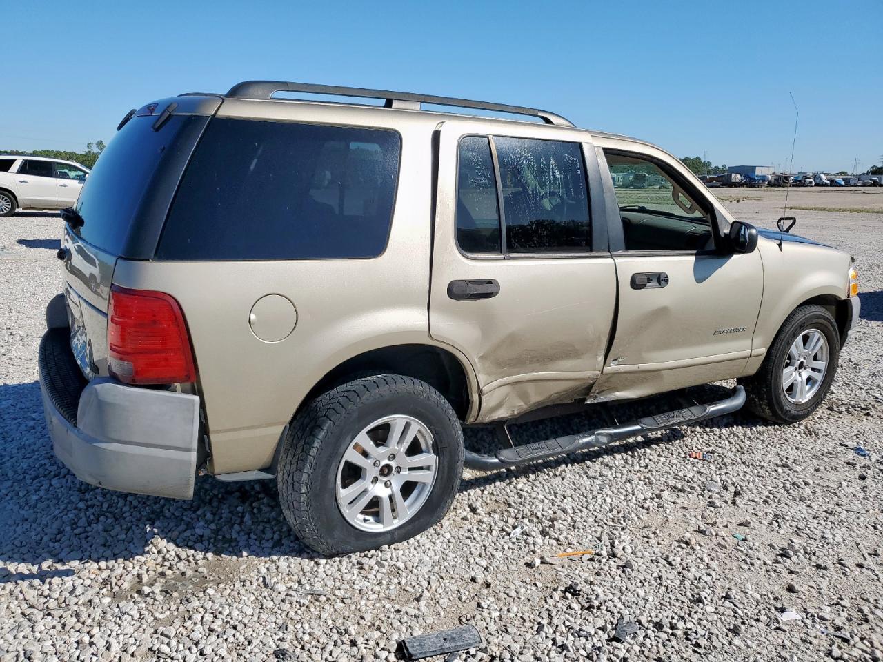 2002 FORD EXPLORER XLS photo 3