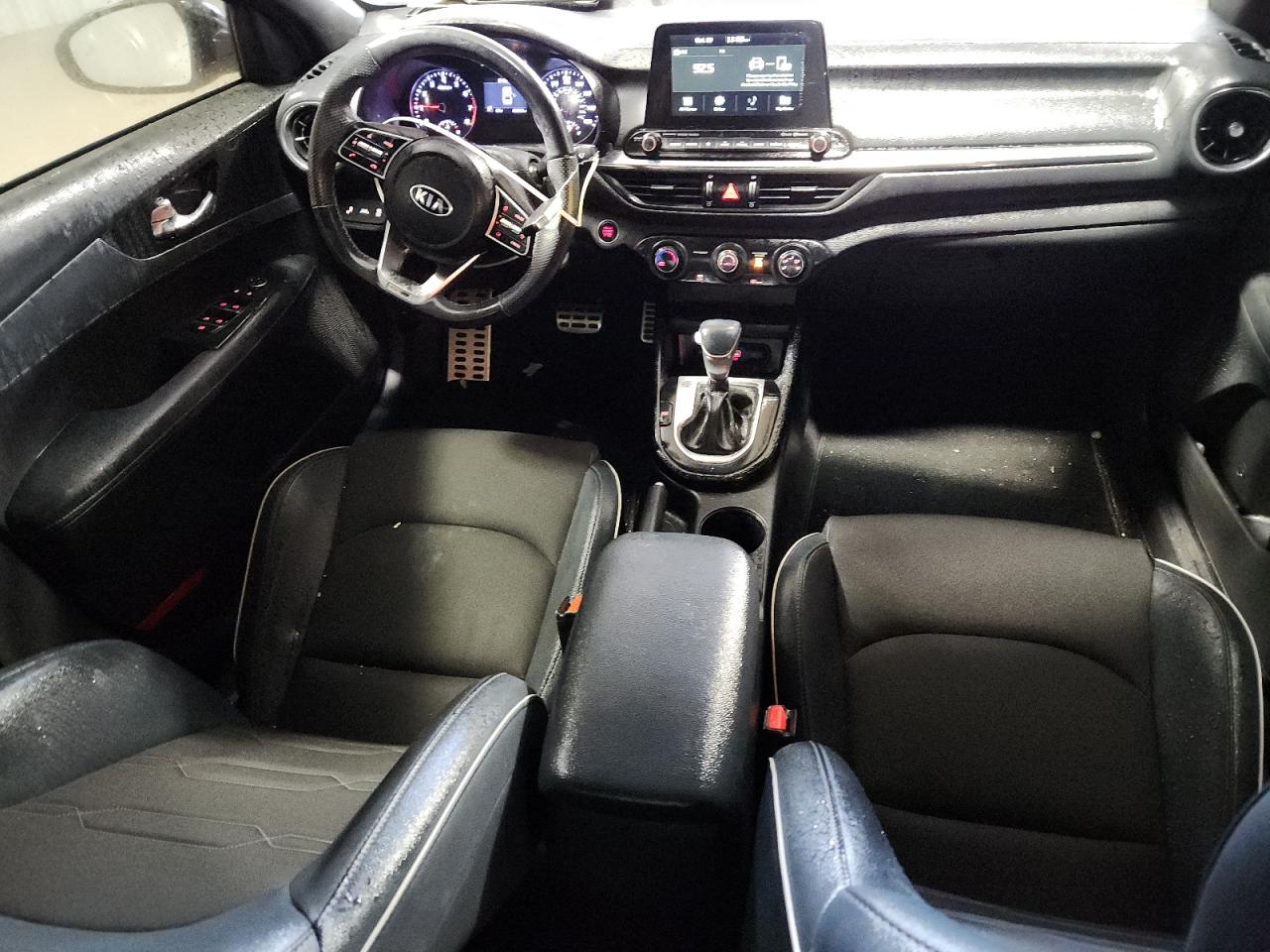 2021 KIA FORTE GT LINE photo 22