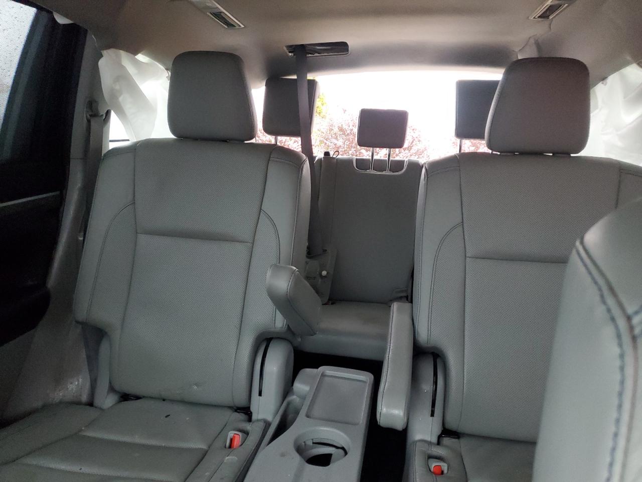 2019 TOYOTA HIGHLANDER LIMITED photo 28
