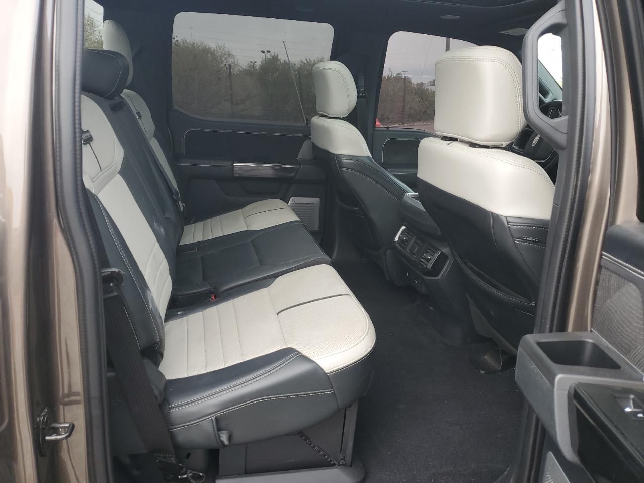 2023 FORD F150 LIGHTNING PRO photo 19