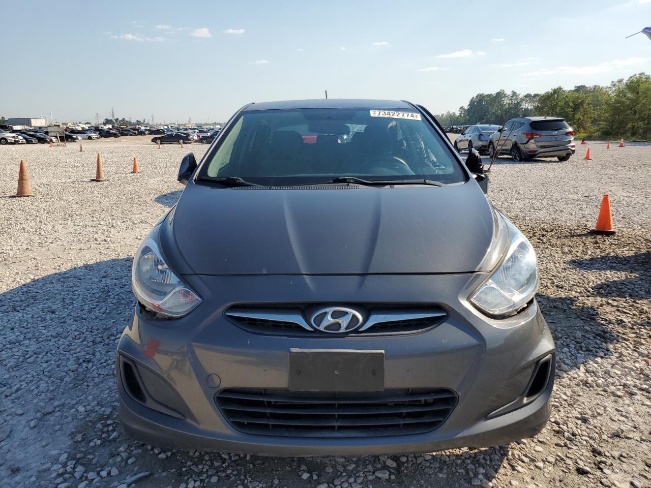 2012 HYUNDAI ACCENT photo 5