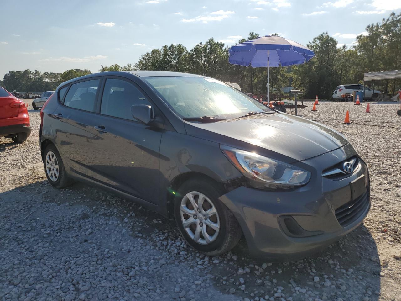 2012 HYUNDAI ACCENT photo 4