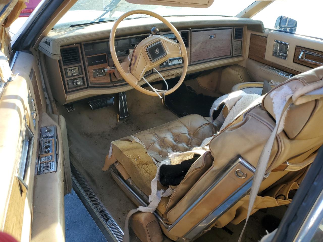 1985 CADILLAC ELDORADO photo 8