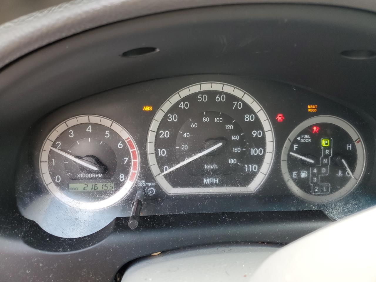 2004 TOYOTA SIENNA photo 9