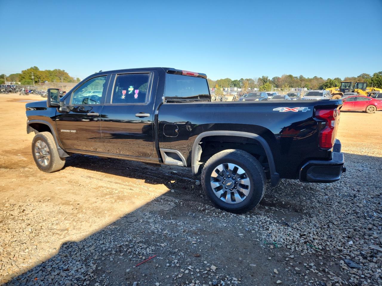 2023 CHEVROLET SILVERADO K2500 CUSTOM photo 4