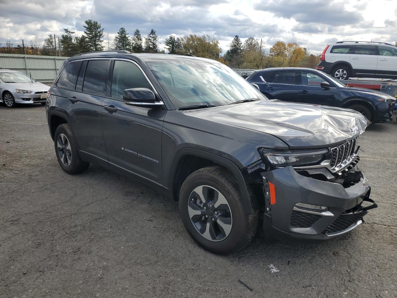2024 JEEP GRAND CHEROKEE LIMITED 4XE photo 4