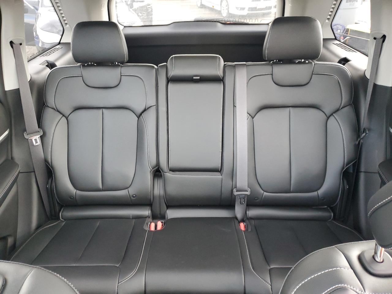 2024 JEEP GRAND CHEROKEE LIMITED 4XE photo 10