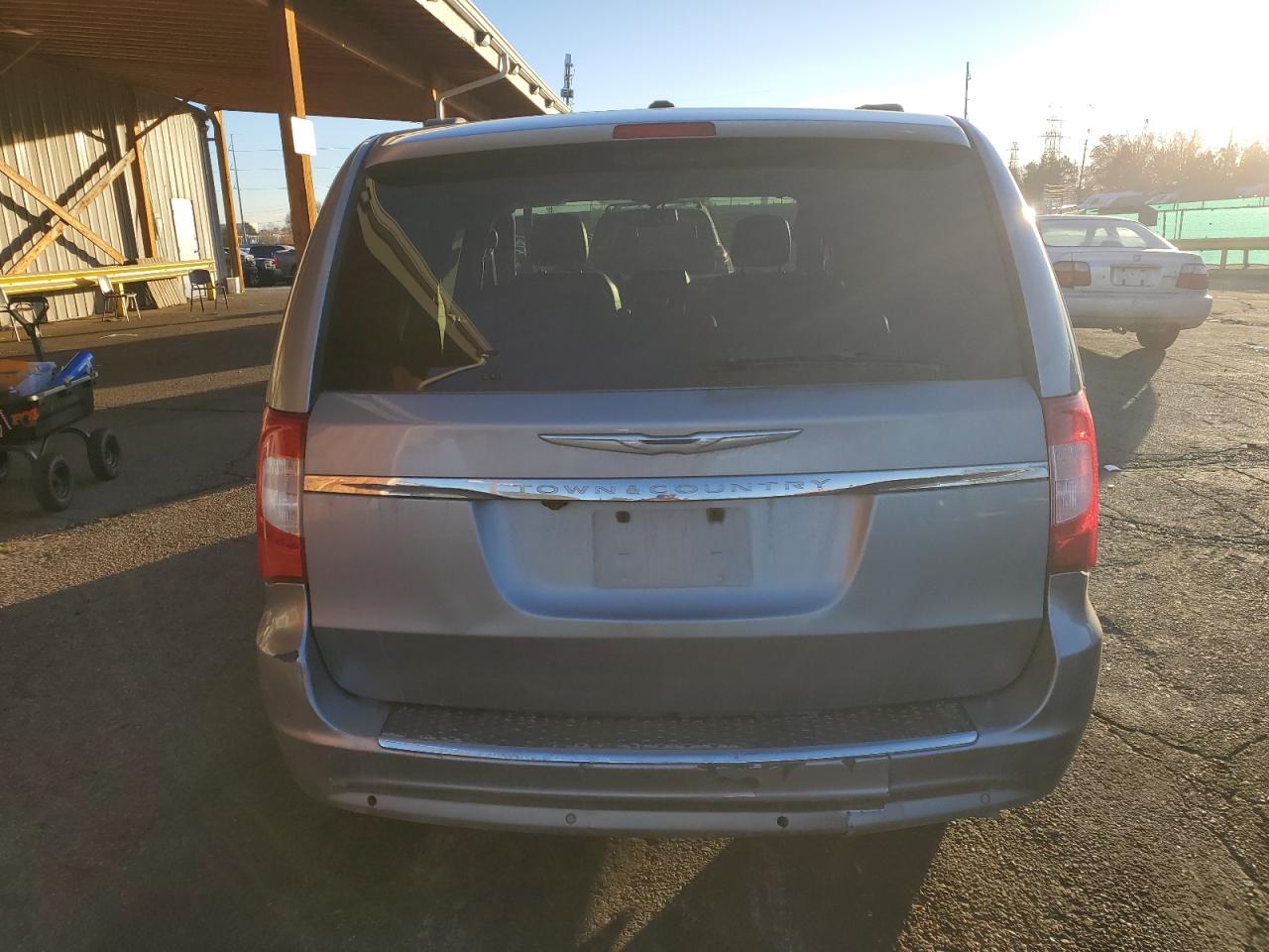 2013 CHRYSLER TOWN & COUNTRY TOURING L photo 11