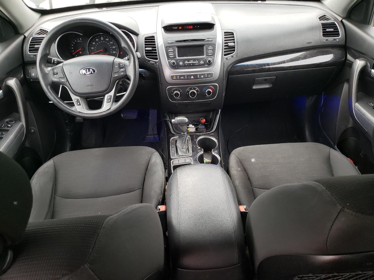 2015 KIA SORENTO LX photo 8