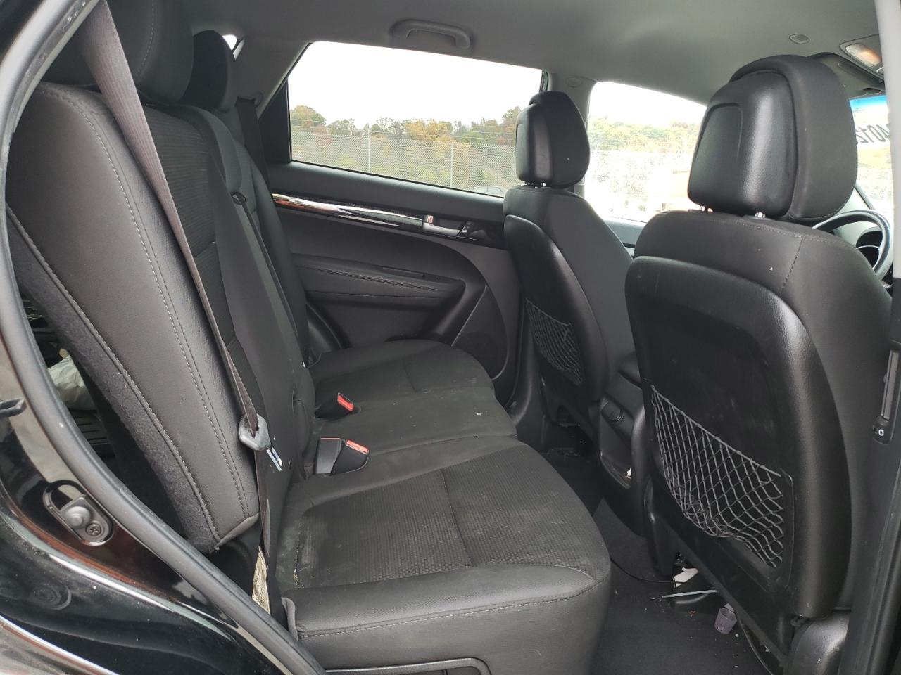 2015 KIA SORENTO LX photo 11