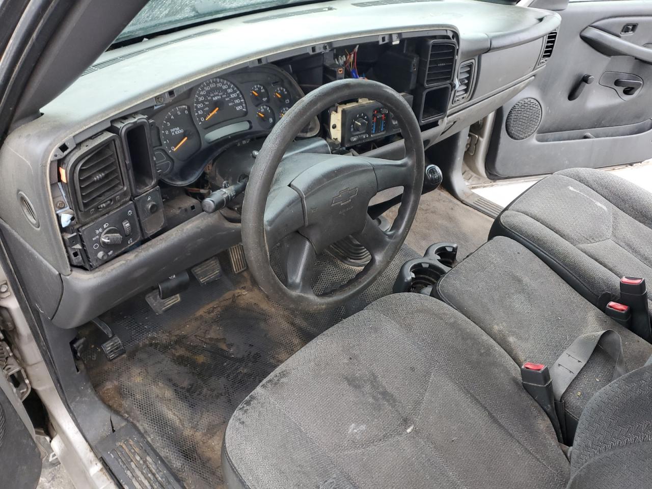 2005 CHEVROLET SILVERADO C1500 photo 8