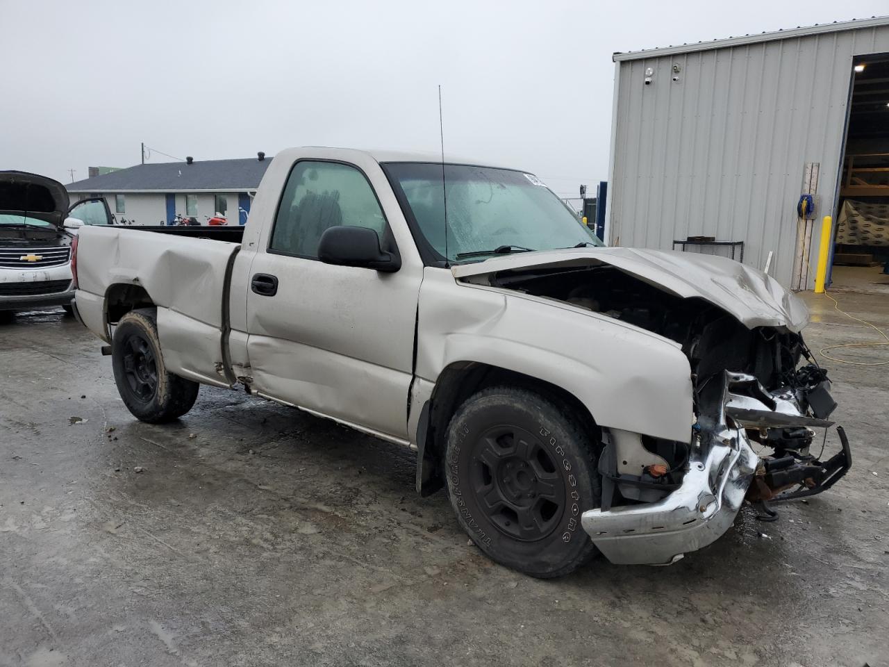 2005 CHEVROLET SILVERADO C1500 photo 4