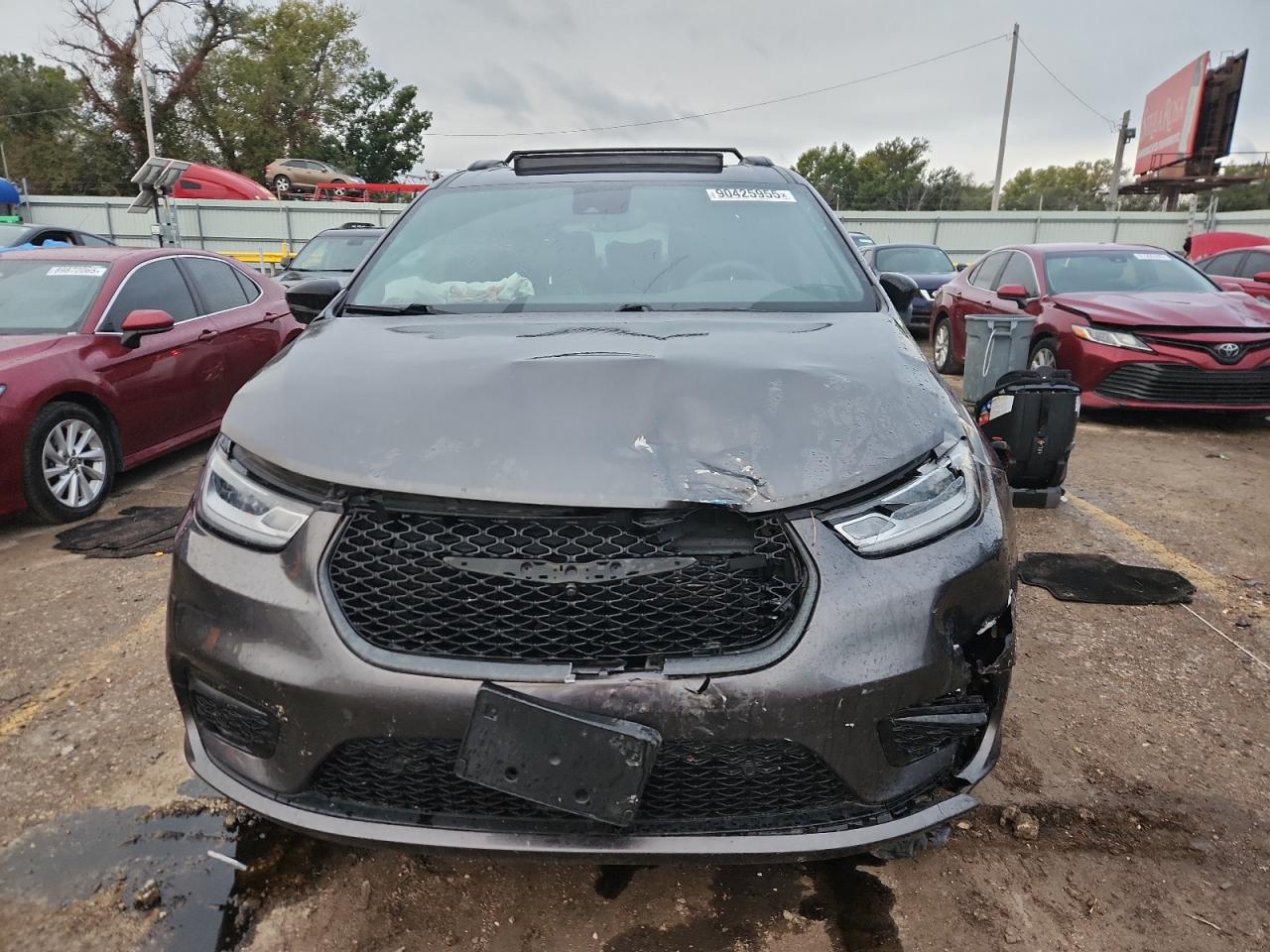 2023 CHRYSLER PACIFICA LIMITED photo 5