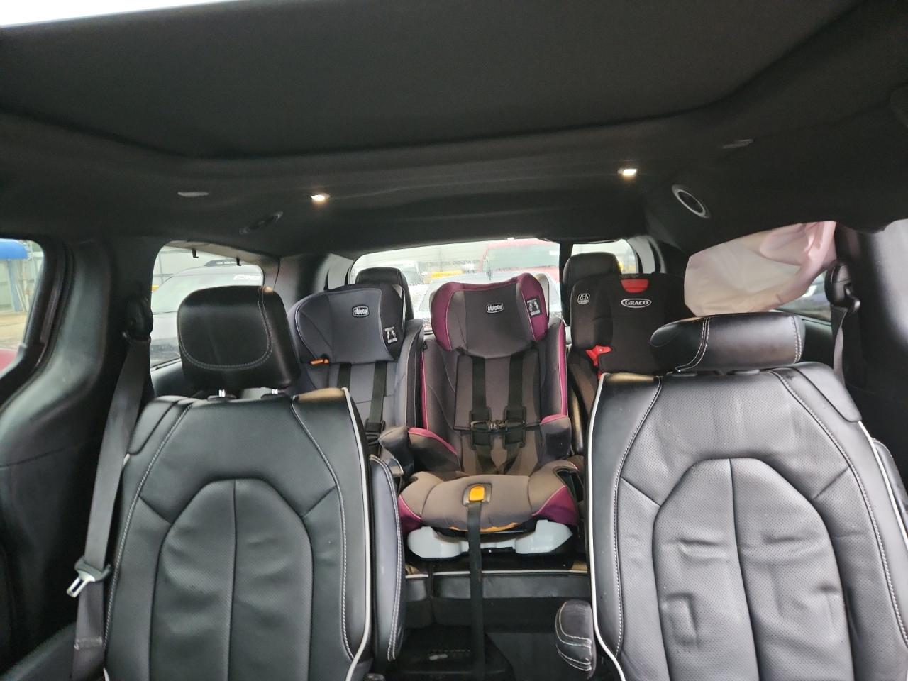 2023 CHRYSLER PACIFICA LIMITED photo 10