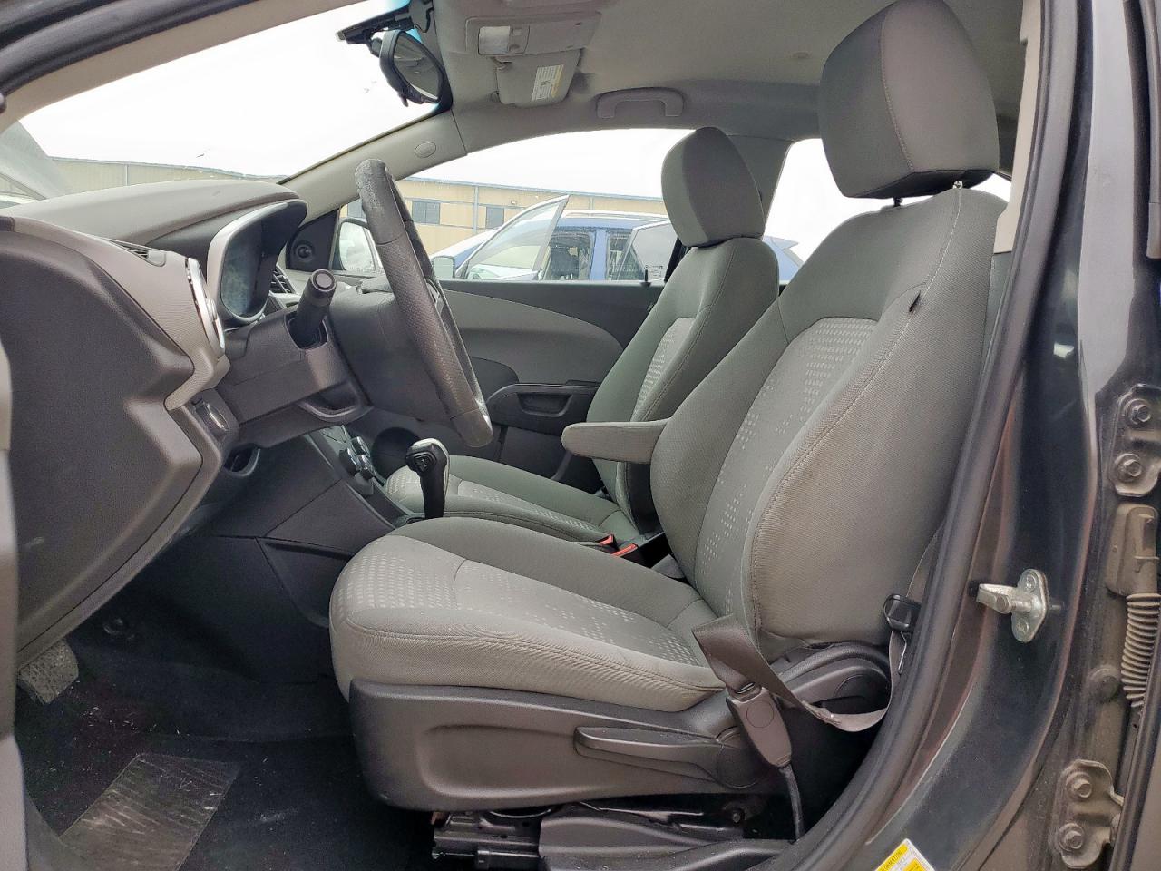 2017 CHEVROLET SONIC LS photo 13