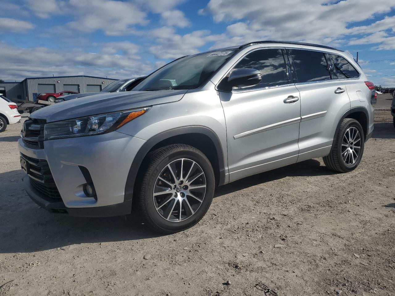 2017 TOYOTA HIGHLANDER